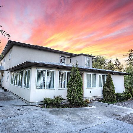 Villa Maria Country Inn Acheson 외부 사진