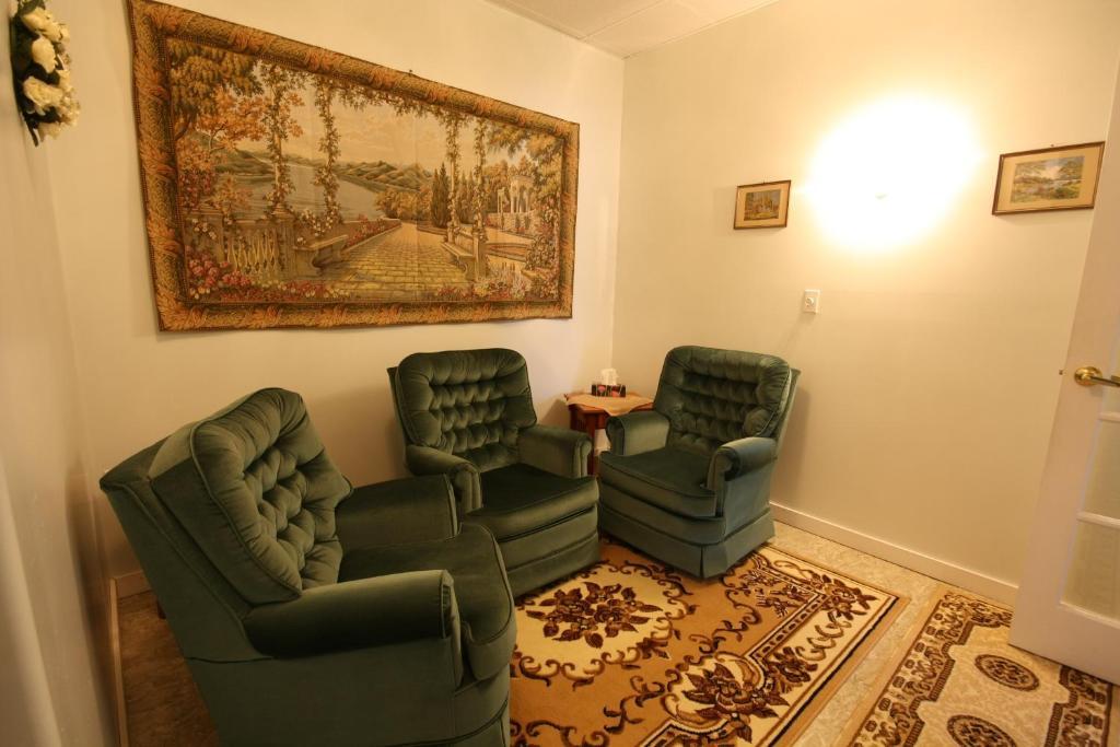 Villa Maria Country Inn Acheson 외부 사진