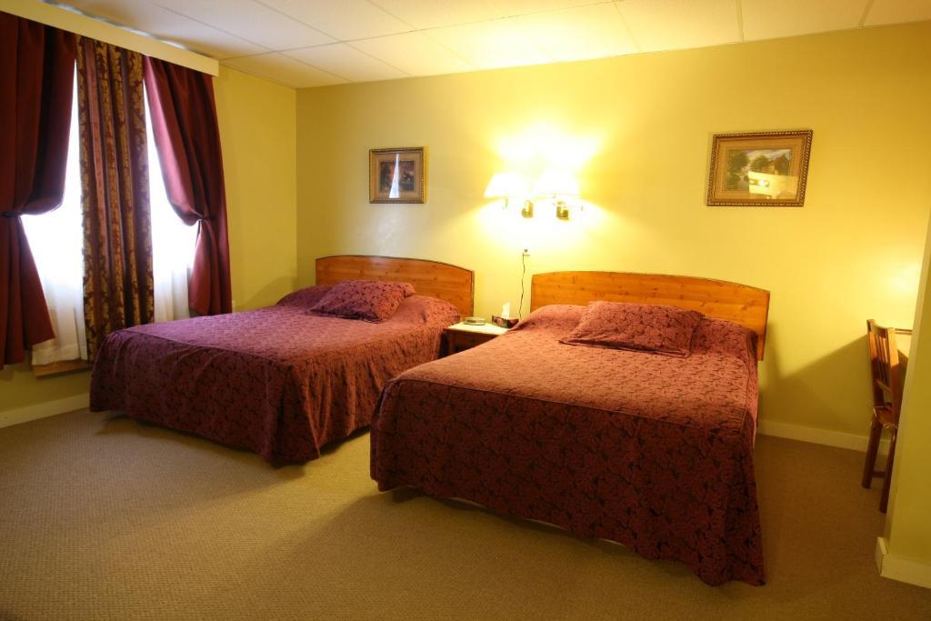 Villa Maria Country Inn Acheson 외부 사진