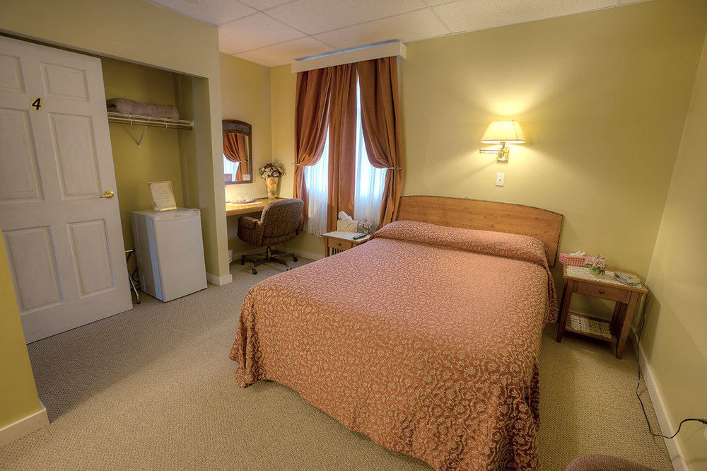 Villa Maria Country Inn Acheson 외부 사진