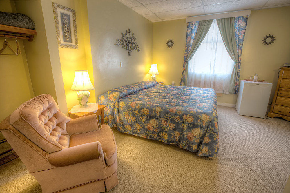 Villa Maria Country Inn Acheson 외부 사진