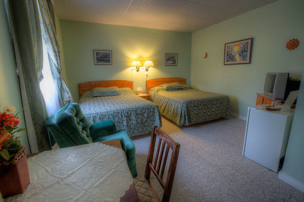 Villa Maria Country Inn Acheson 외부 사진