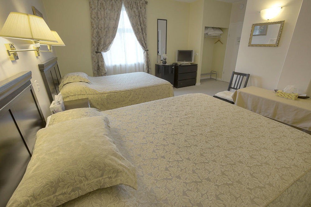 Villa Maria Country Inn Acheson 외부 사진