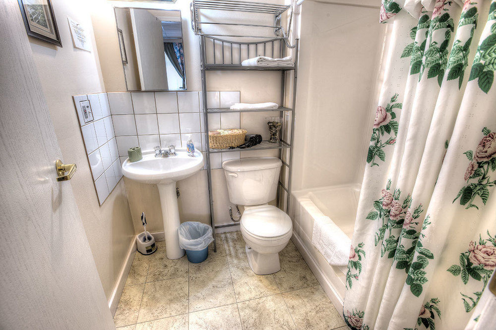 Villa Maria Country Inn Acheson 외부 사진