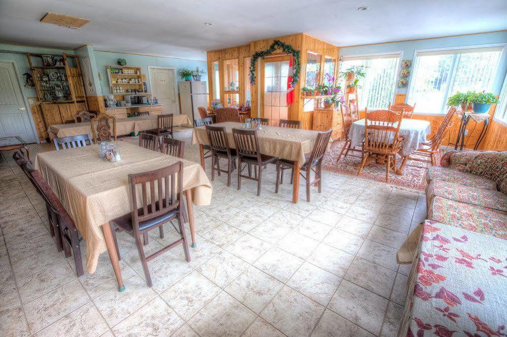 Villa Maria Country Inn Acheson 외부 사진